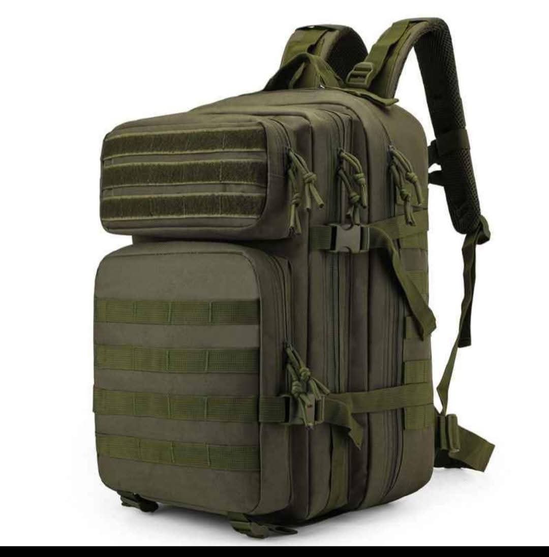 Adventure Backpack- حقيبة المستكشف الاحترافية